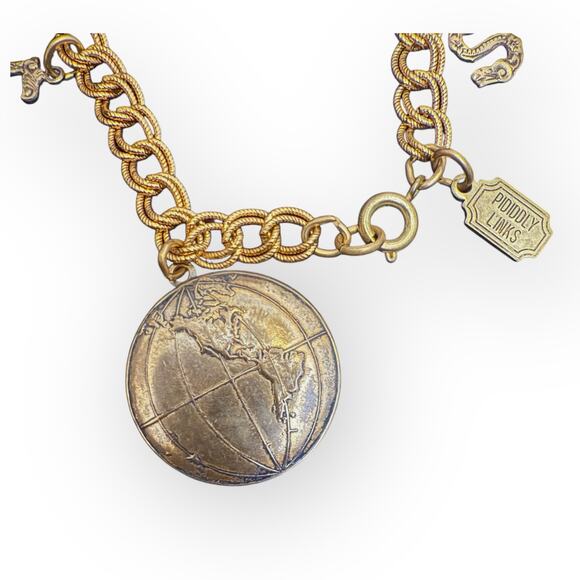 Pididdly Links Vintage Save the Earth Charm Bracelet - Picture 2 of 3